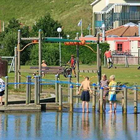Strandslag Juliana Holiday park *
